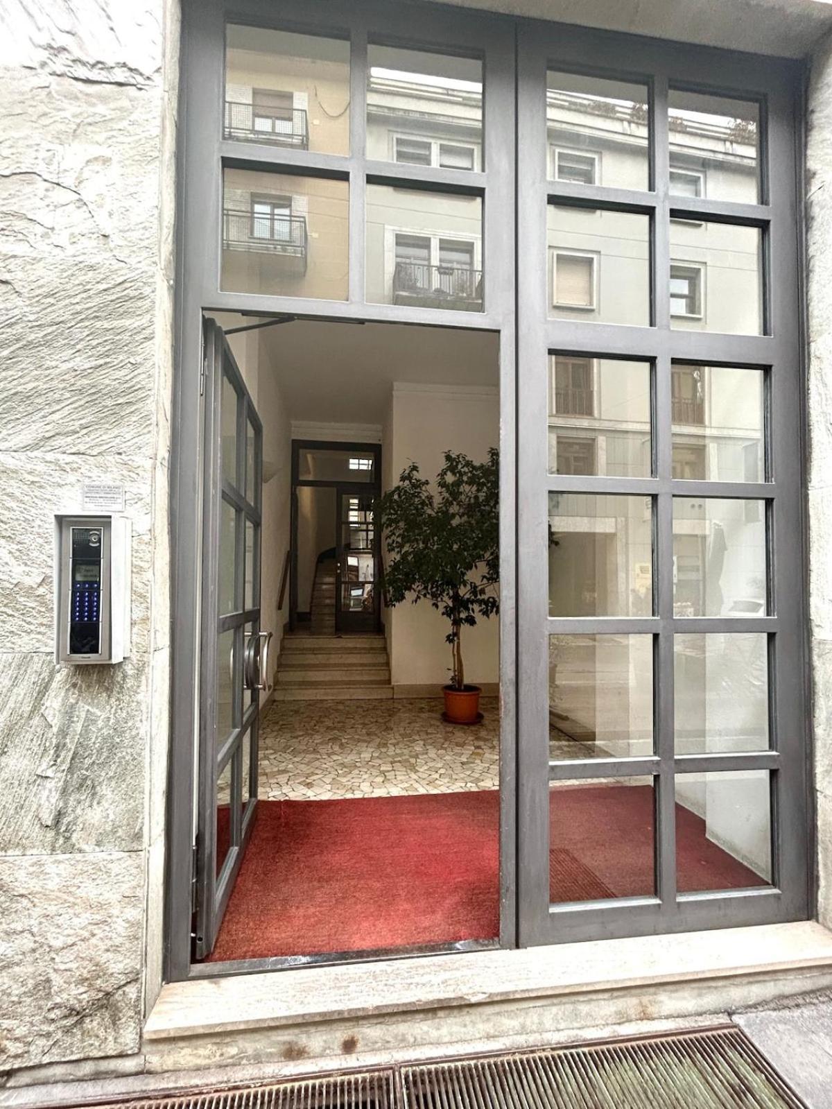 Voltaottosuite - Comfort And Elegance In Moscova มิลาน ภายนอก รูปภาพ